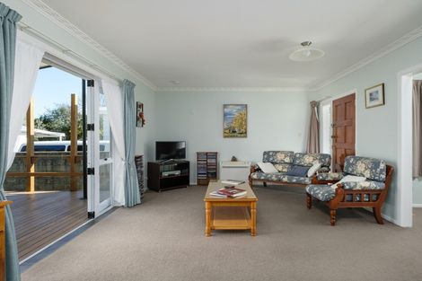 Photo of property in 3 Seddon Crescent, Whataupoko, Gisborne, 4010