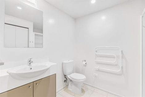 Photo of property in 2/23 Opito Way, East Tamaki, Auckland, 2013