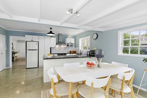 Photo of property in 9 Kukupa Grove, Heretaunga, Upper Hutt, 5018