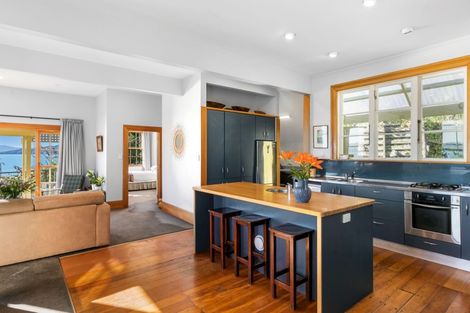 Photo of property in 465 Muritai Road, Eastbourne, Lower Hutt, 5013