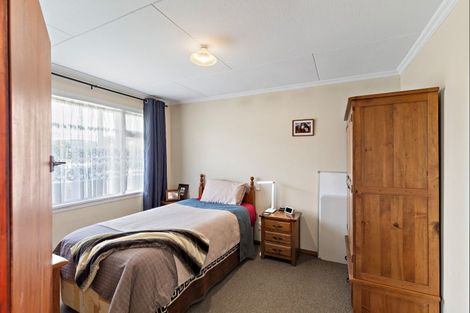 Photo of property in 24 Grey Street, Shannon, 4821