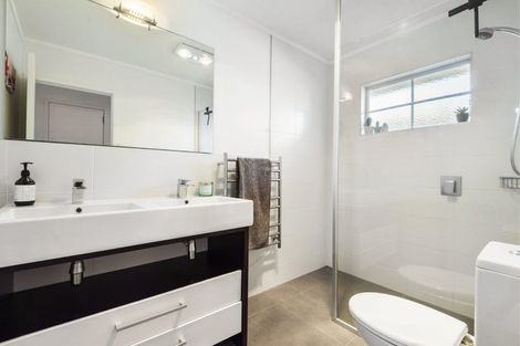 Photo of property in 191 Glamorgan Drive, Torbay, Auckland, 0630