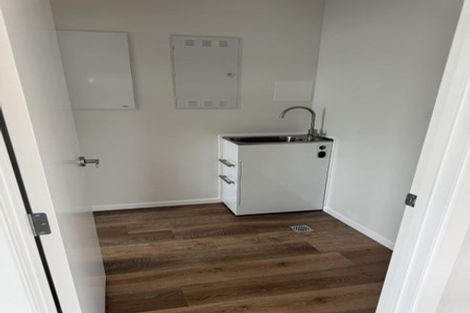 Photo of property in 7 Kumai Lane, Wallaceville, 5018