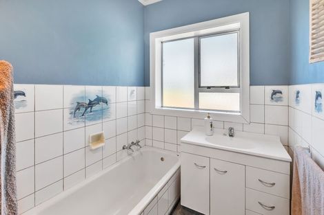 Photo of property in 3 Waverley Street, East Gore, Gore, 9710