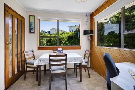 Photo of property in 18 Shaldon Crescent, Blagdon, New Plymouth, 4310