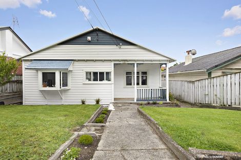 Photo of property in 16 Lonsdale Crescent, Rongotai, Wellington, 6022