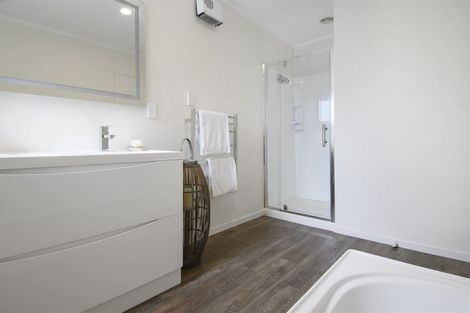 Photo of property in 3b Russell Place, Brookfield, Tauranga, 3110