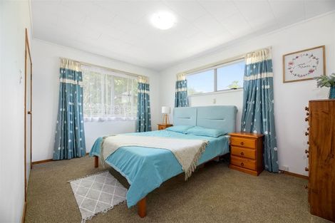 Photo of property in 35 Spence Road, Henderson, Auckland, 0612