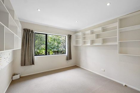 Photo of property in 72 Karamea Street, Whalers Gate, New Plymouth, 4310
