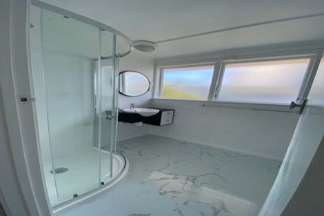 Photo of property in 1/32 Kowhai Road, Campbells Bay, Auckland, 0630