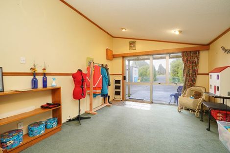 Photo of property in 28 Dunns Road, Otatara, Invercargill, 9879