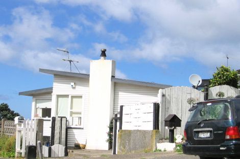 Photo of property in 41 Priscilla Crescent, Kingston, Wellington, 6021