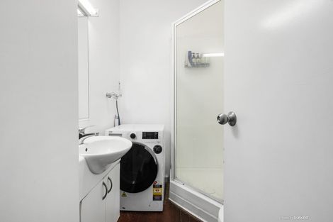 Photo of property in Terrace Tower Apartments, 1b/126 The Terrace, Wellington Central, Wellington, 6011