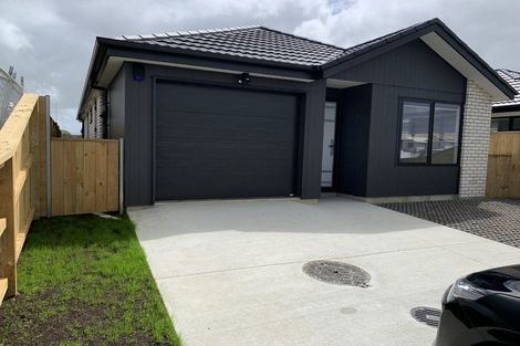 Photo of property in 9 Rarangi Mai Lane, Karaka, 2113