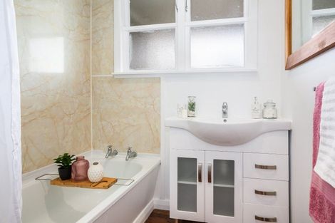 Photo of property in 25a Chaffey Crescent, Titahi Bay, Porirua, 5022