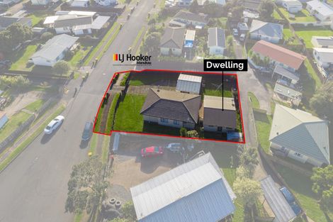 Photo of property in 18 Dungarvon Place, Clendon Park, Auckland, 2103