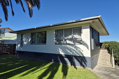 Photo of property in 27 Amorino Drive, Red Beach, 0932