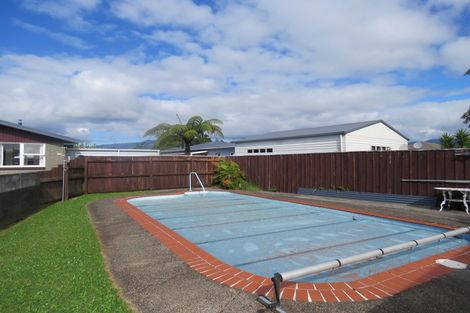 Photo of property in 94 Derby Street, Westport, 7825