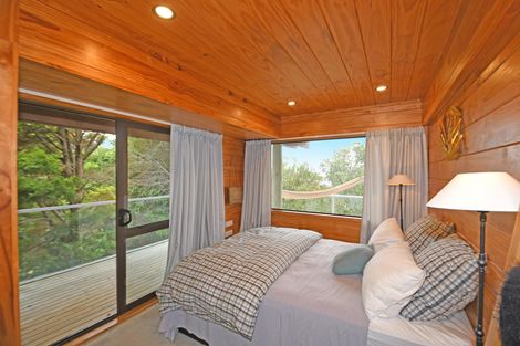 Photo of property in 47 Grand View Road, Leigh, 0985