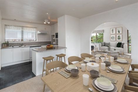 Photo of property in 12 Lewisham Street, Highland Park, Auckland, 2010