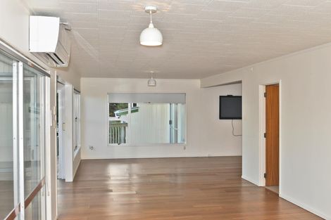 Photo of property in 9 Kendale Drive, Leigh, 0985