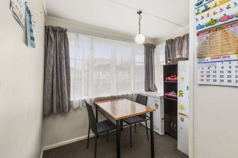 Photo of property in 17 Strand Crescent, Naenae, Lower Hutt, 5011