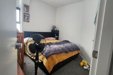 Photo of property in 1/2a Gibbons Street, Upper Hutt, 5018