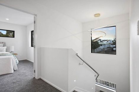 Photo of property in 363d Bucklands Beach Road, Bucklands Beach, Auckland, 2012