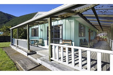 Photo of property in 137 Wakamarina Road, Canvastown, Havelock, 7178