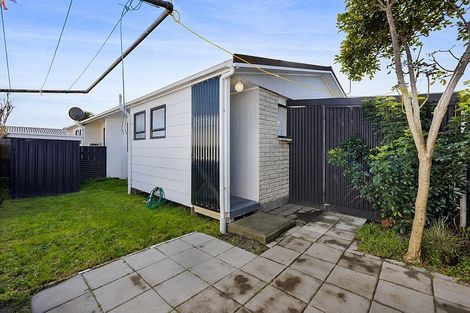 Photo of property in 82 Ngamotu Road, Spotswood, New Plymouth, 4310