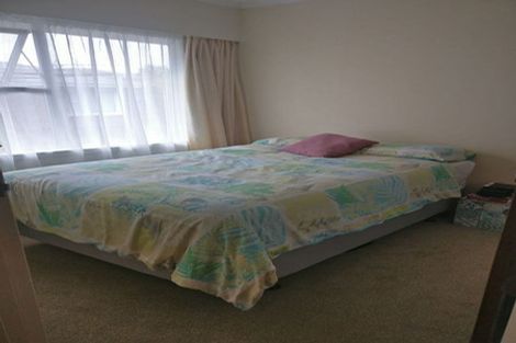 Photo of property in 2/27 Kerswill Place, Pakuranga, Auckland, 2010