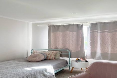 Photo of property in 2f Millen Avenue, Pakuranga, Auckland, 2010