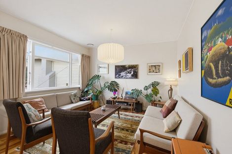 Photo of property in 26 Carlisle Street, Island Bay, Wellington, 6023