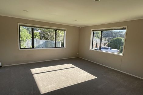 Photo of property in 8 George Deane Place, Greenhithe, Auckland, 0632