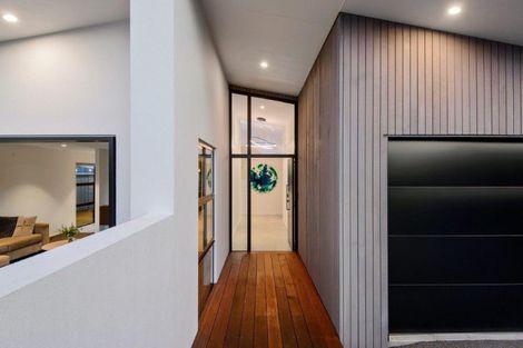 Photo of property in 16 Mays Road, St Albans, Christchurch, 8052