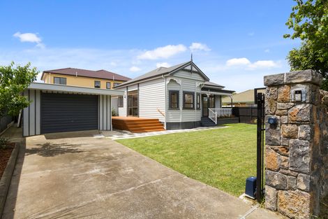 Photo of property in 201 Captain Springs Road, Onehunga, Auckland, 1061