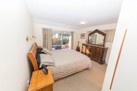 Photo of property in 114 Napier Road, Havelock North, 4130