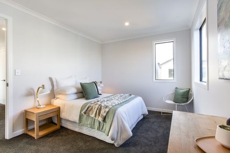 Photo of property in 2 Silver Fern Avenue, Hobsonville, 0616