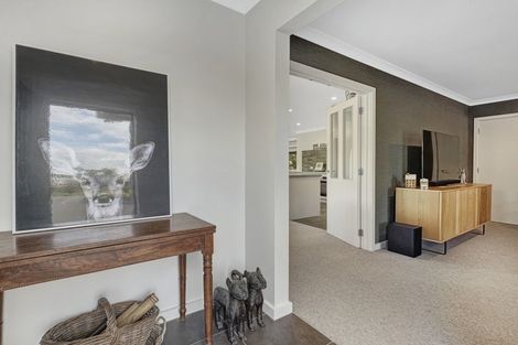 Photo of property in 123 Lisland Drive, Kinloch, Taupo, 3377