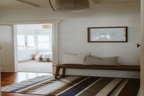 Photo of property in 62 Waiwaka Terrace, Strandon, New Plymouth, 4312