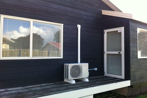 Photo of property in 1 Kenwick Place, Burswood, Auckland, 2013