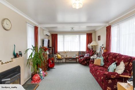 Photo of property in 9 Greenock Place, Awapuni, Palmerston North, 4412