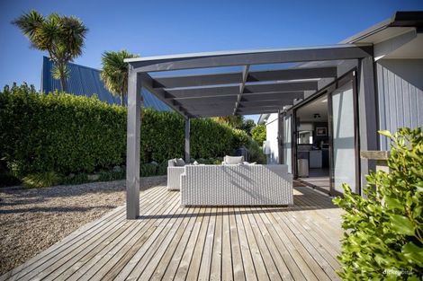 Photo of property in 105 Greenslade Road, Raglan, 3295