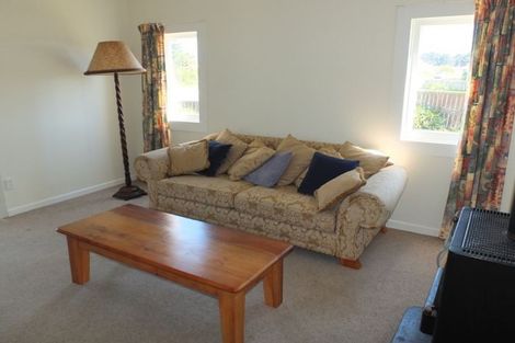 Photo of property in 19 Nash Parade, Foxton Beach, Foxton, 4815