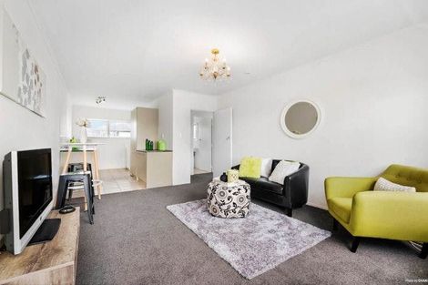 Photo of property in 8/87 Wallace Road, Papatoetoe, Auckland, 2025