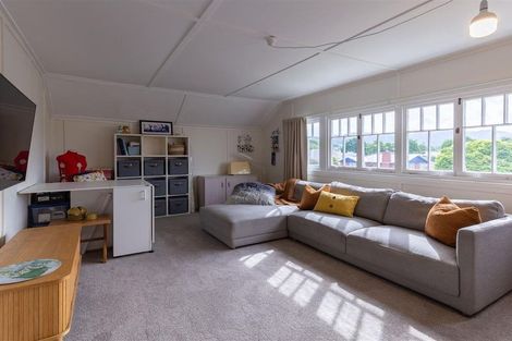 Photo of property in 17 Rhodes Street, Waimate, 7924