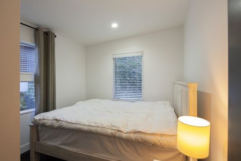 Photo of property in 11 Peregrine Place, Queenstown, 9300