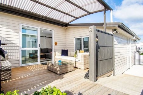 Photo of property in 11 Kamahi Crescent, Papamoa Beach, Papamoa, 3118
