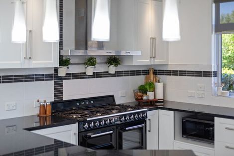 Photo of property in 22 Kahurangi Heights, Aotea, Porirua, 5024