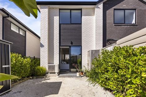 Photo of property in 7/45 Vera Road, Te Atatu South, Auckland, 0610